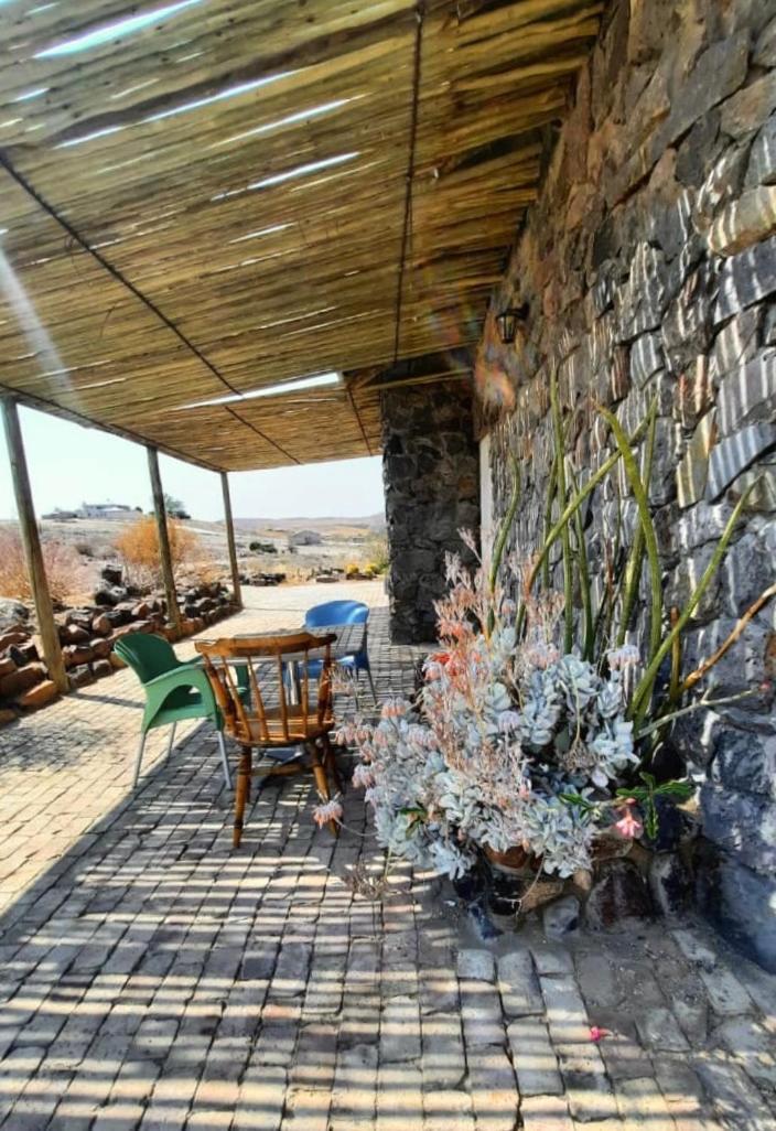 Daureb Isib Campsite And B&B Uis Exterior photo
